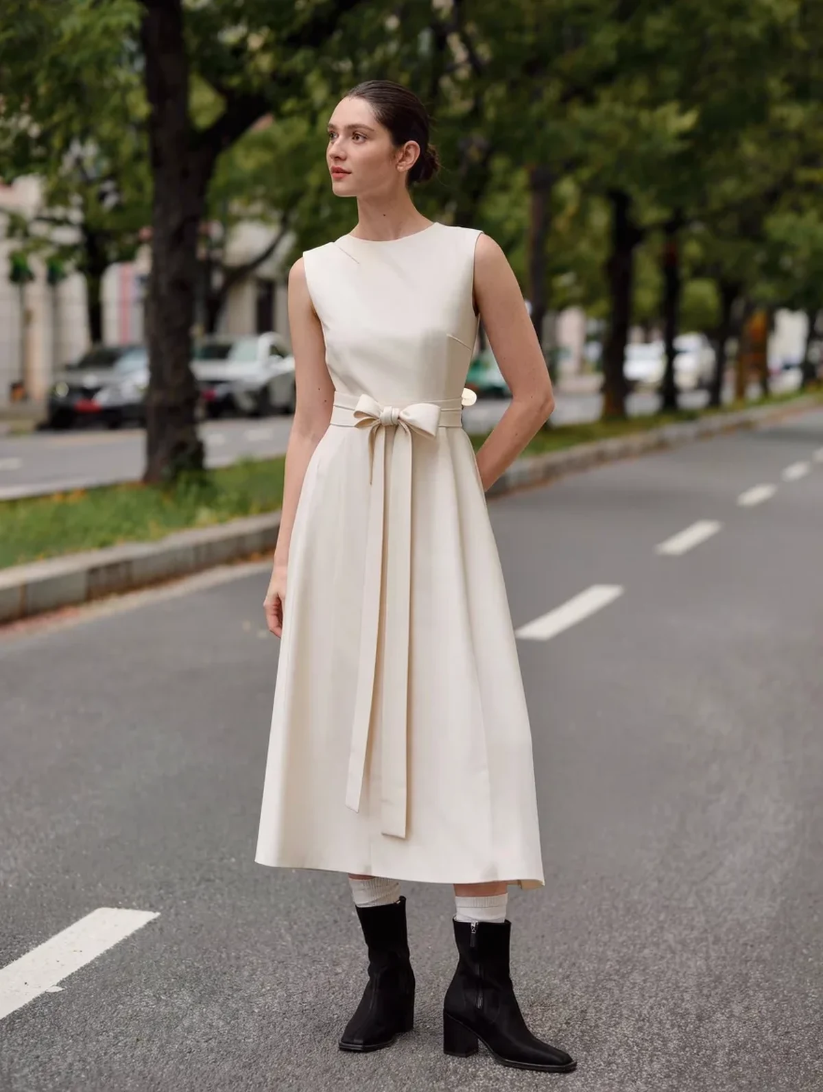 Midi Dress Hem Length With Ankle Boots: What Works